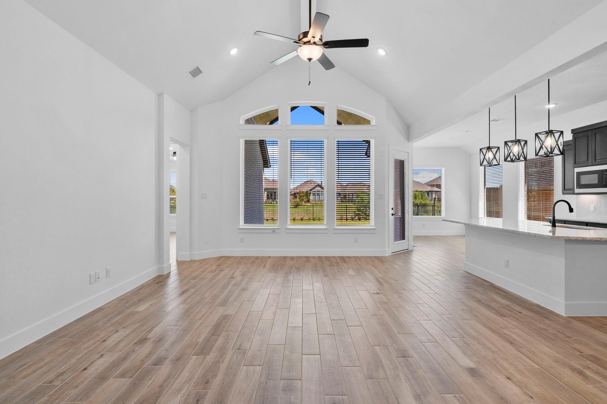 2722 Peach Valley Road