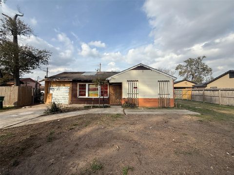 13307 Joliet Street Houston TX 77015