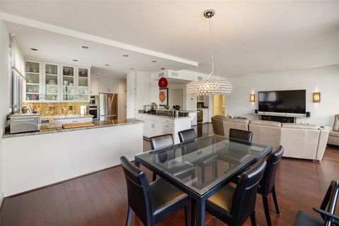 Photo of 49 Briar Hollow Lane #206, Houston, TX 77027 (MLS # 4971813)