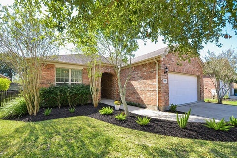 Photo of 1215 Majestic Oak, Richmond, TX 77469 (MLS # 16469913)