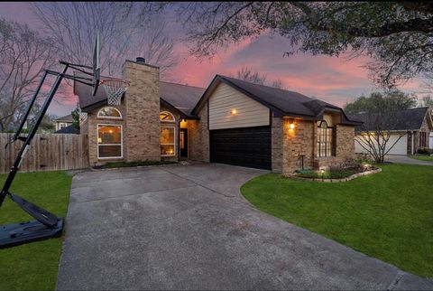 9806 Chiselhurst Drive Houston TX 77065