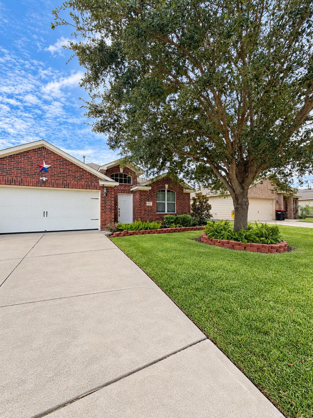 16123 Ducktail Lane