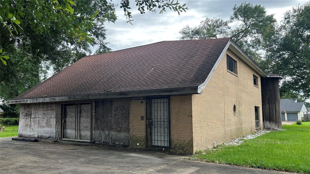 Photo of 6706 Standing Oaks Street, Houston, TX 77050 (MLS # 54579618)