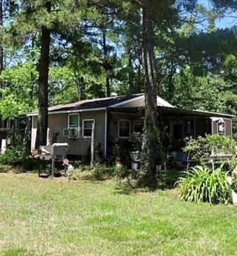 Homes For Sale - 204 Kangaroo<br/> Polk County, Onalaska, TX 77360
