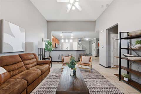 Townhouse For Sale - 10534 Willow Park View<br/> Harris County, Houston, TX 77070