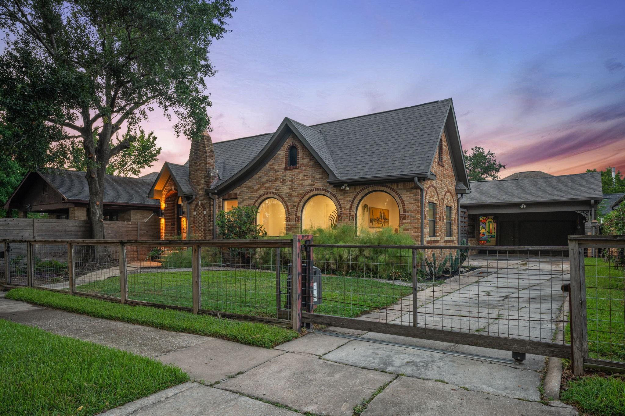5105 Lindsay Street