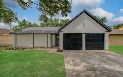Photo of 24127 Spring Towne Drive, Spring, TX 77373 (MLS # 16550076)
