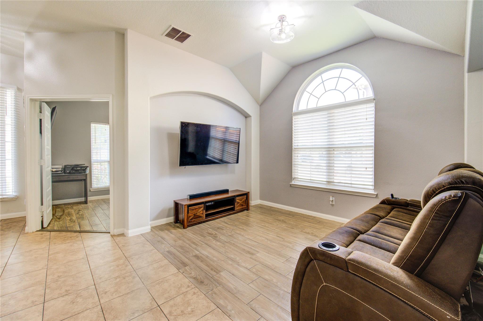 20735 Bandrock Terrace