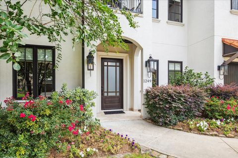 1249 Gardenia Drive Houston TX 77018