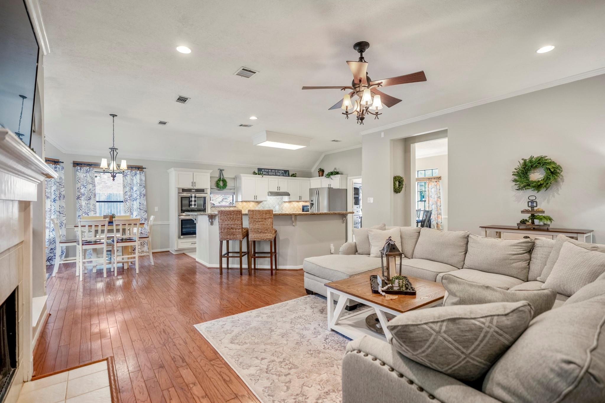 812 Woodland Lane