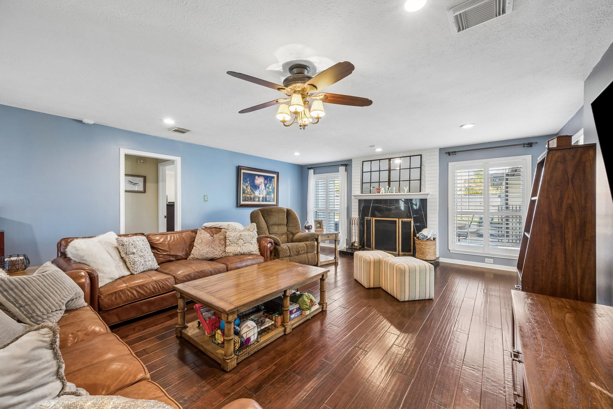 2121 Kildare Drive