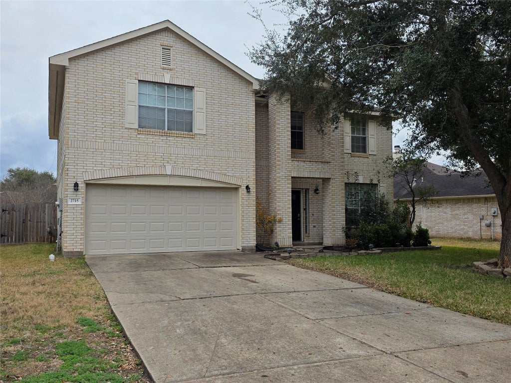 Photo of 2715 Riverhollow Lane, Sugar Land, TX 77479 (MLS # 77327299)