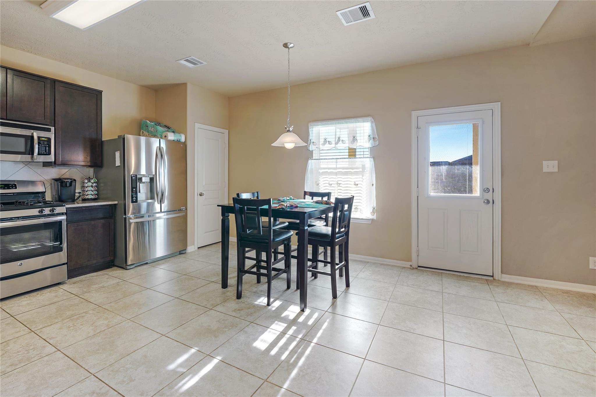 6939 Hazelnut Lane