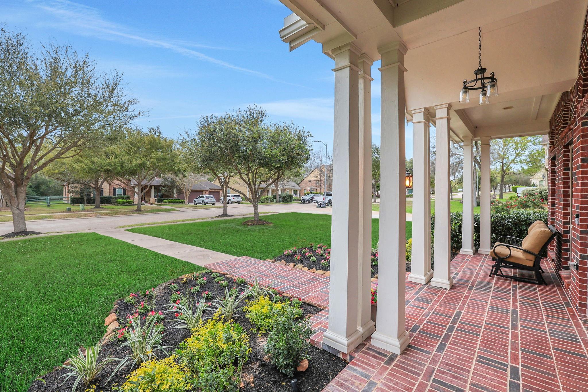 5422 Lake Hill Farm Way