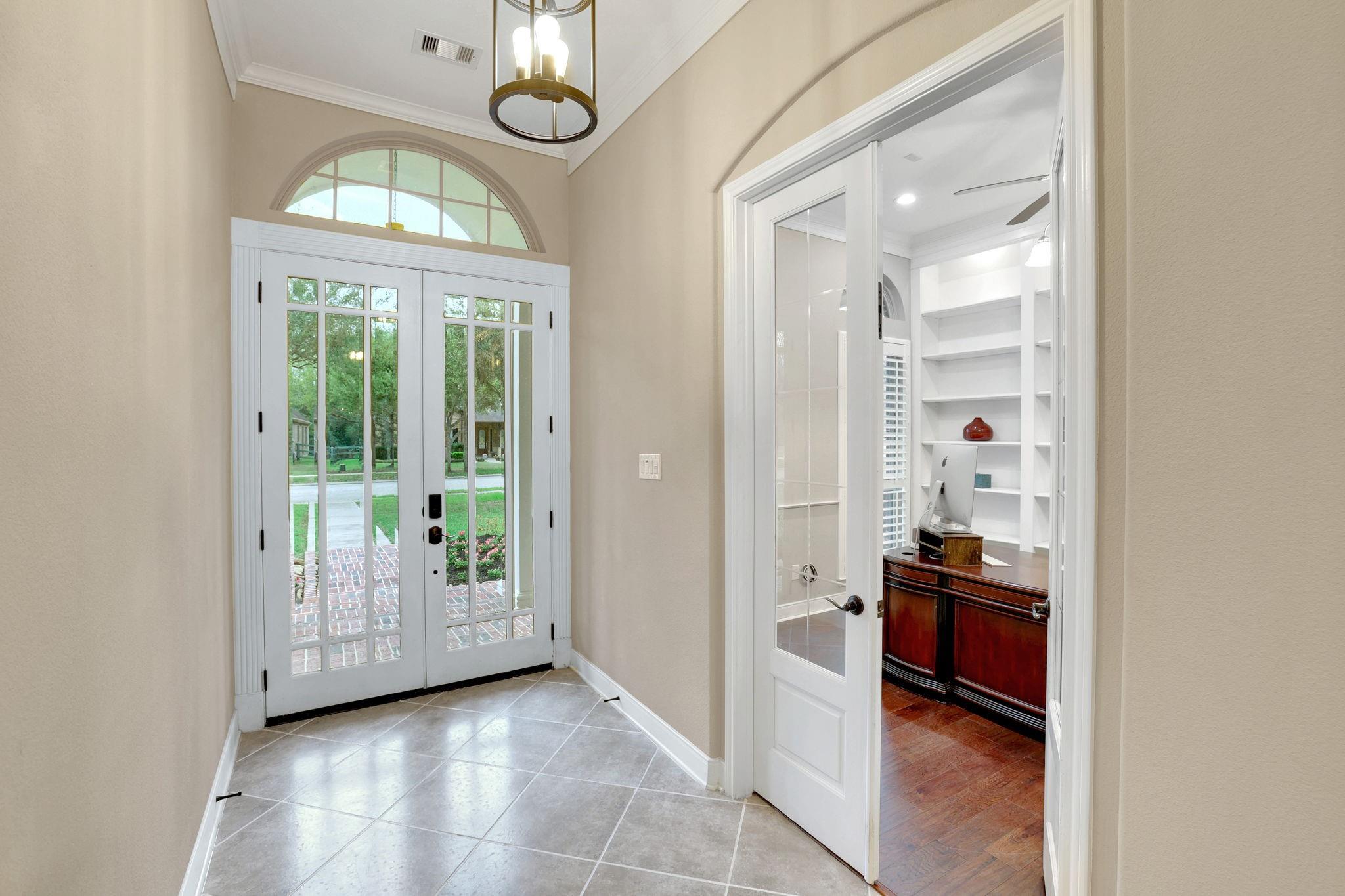 5422 Lake Hill Farm Way