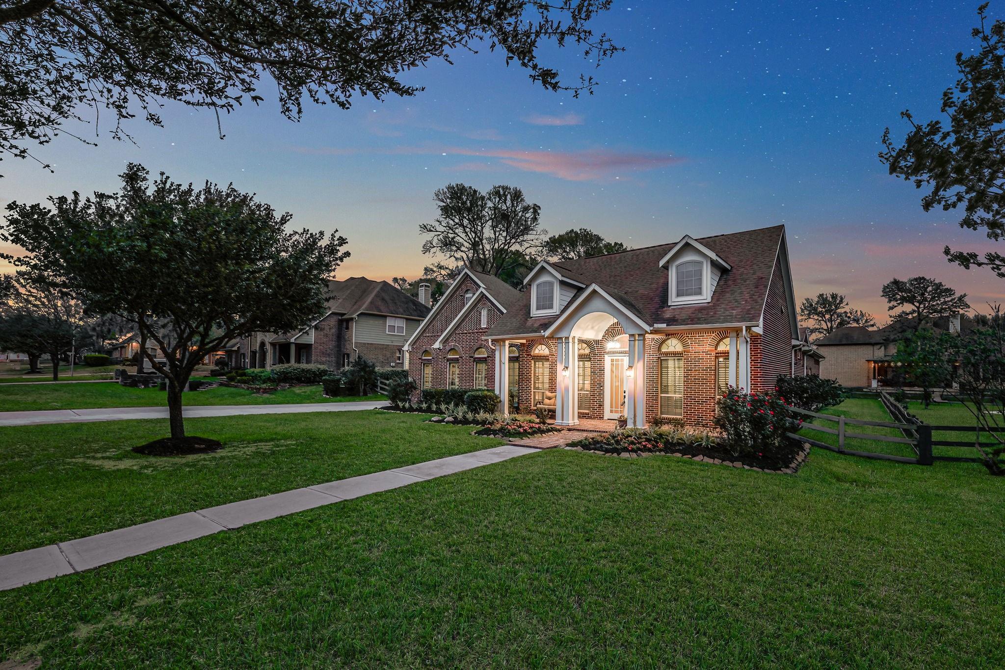 5422 Lake Hill Farm Way