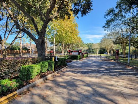Photo of 18510 Autumn Park Drive, Houston, TX 77084 (MLS # 46041655)