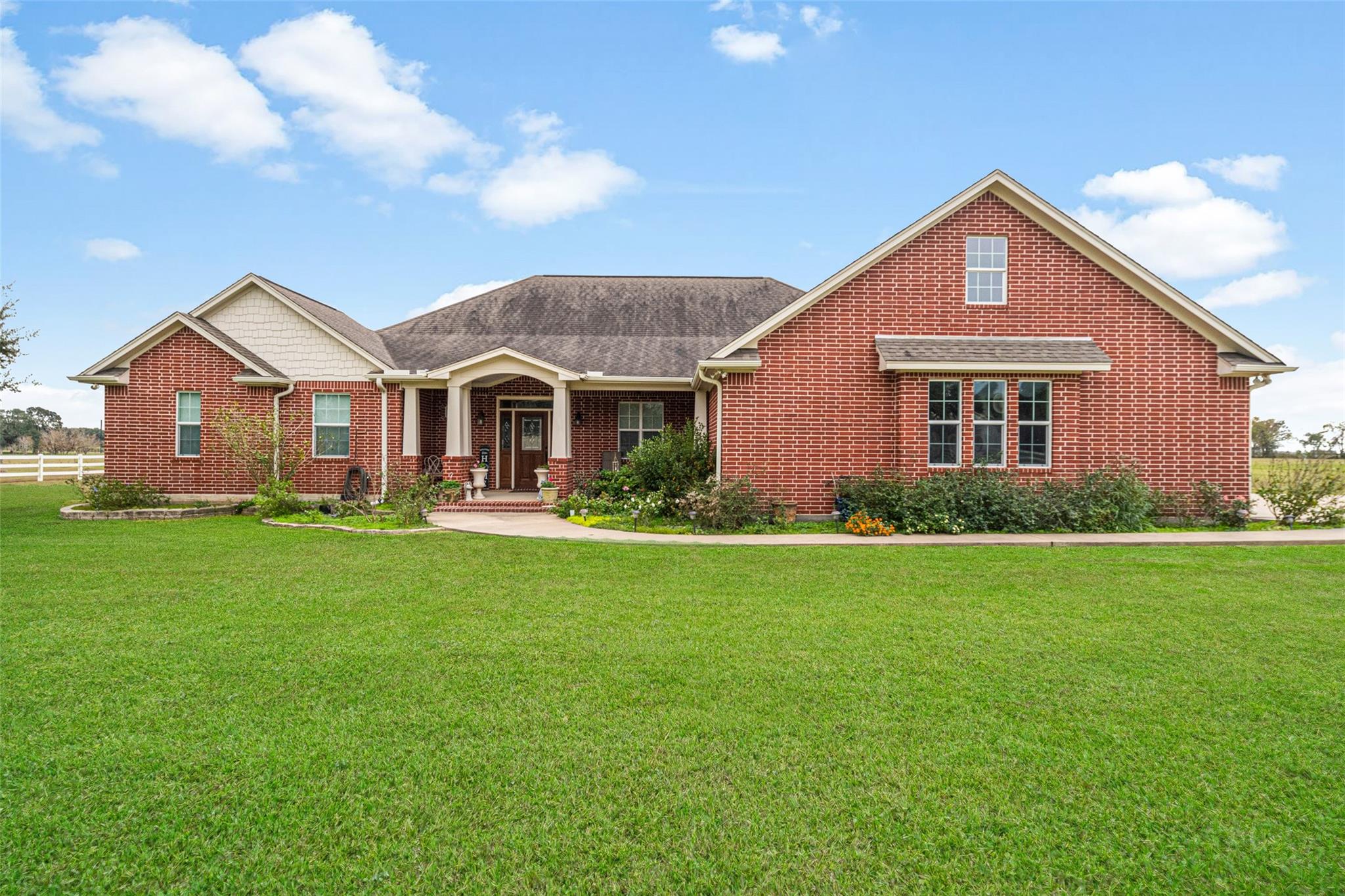 32027 Meadow View Lane