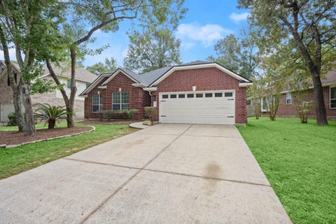 Homes For Rent - 34 S Rambling Ridge Place<br/> Conroe, TX 77385