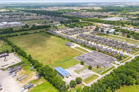 Photo of 0 Almeda Genoa Rd, Houston, TX 77048 (MLS # 36263085)