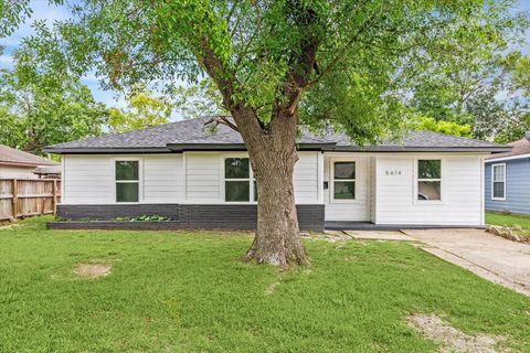 Photo of 5614 El Buey Way, Houston, TX 77017 (MLS # 88513960)
