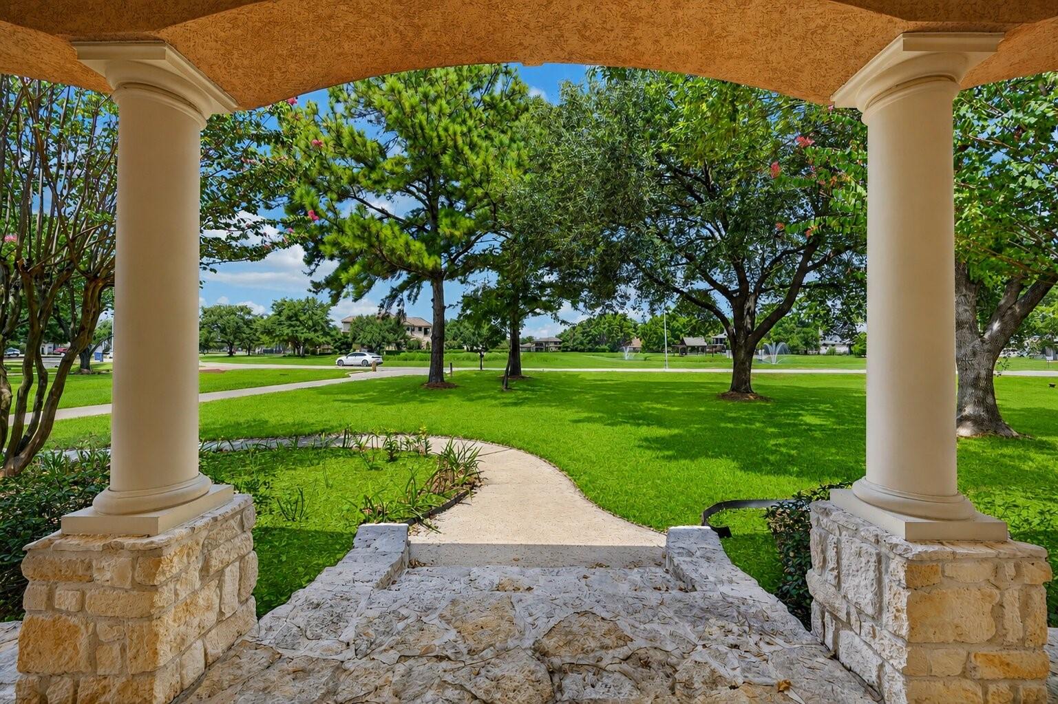 17027 Champions Lakeway