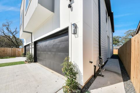 Tiny photo for 7012 Saint Augustine Street, Houston, TX 77021 (MLS # 51910254)