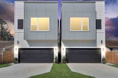 7012 & 7014 Saint Augustine Street Houston TX 77021