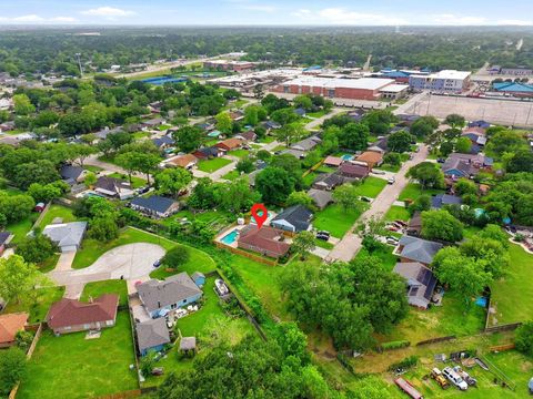 Photo of 5424 Bramble Lane, Dickinson, TX 77539 (MLS # 73559421)