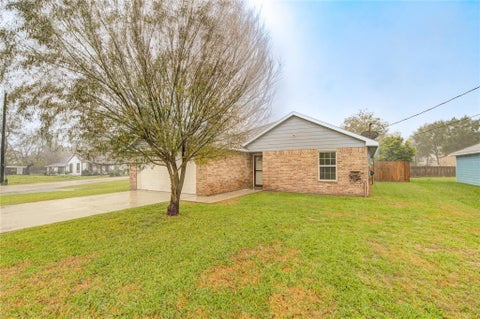 Photo of 503 W Linney Street, Dayton, TX 77535 (MLS # 17018754)