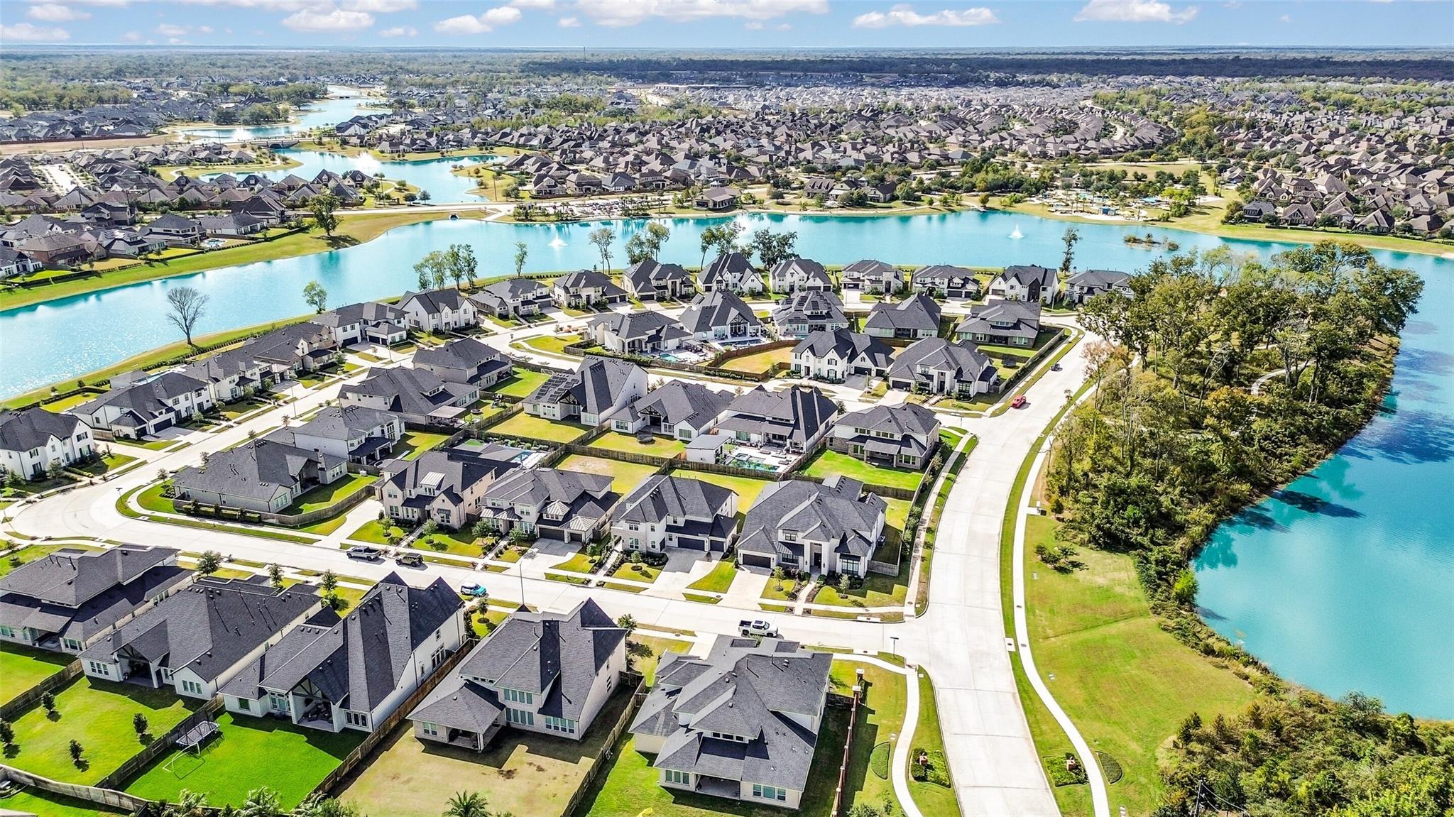 2507 Fountain Breeze Drive