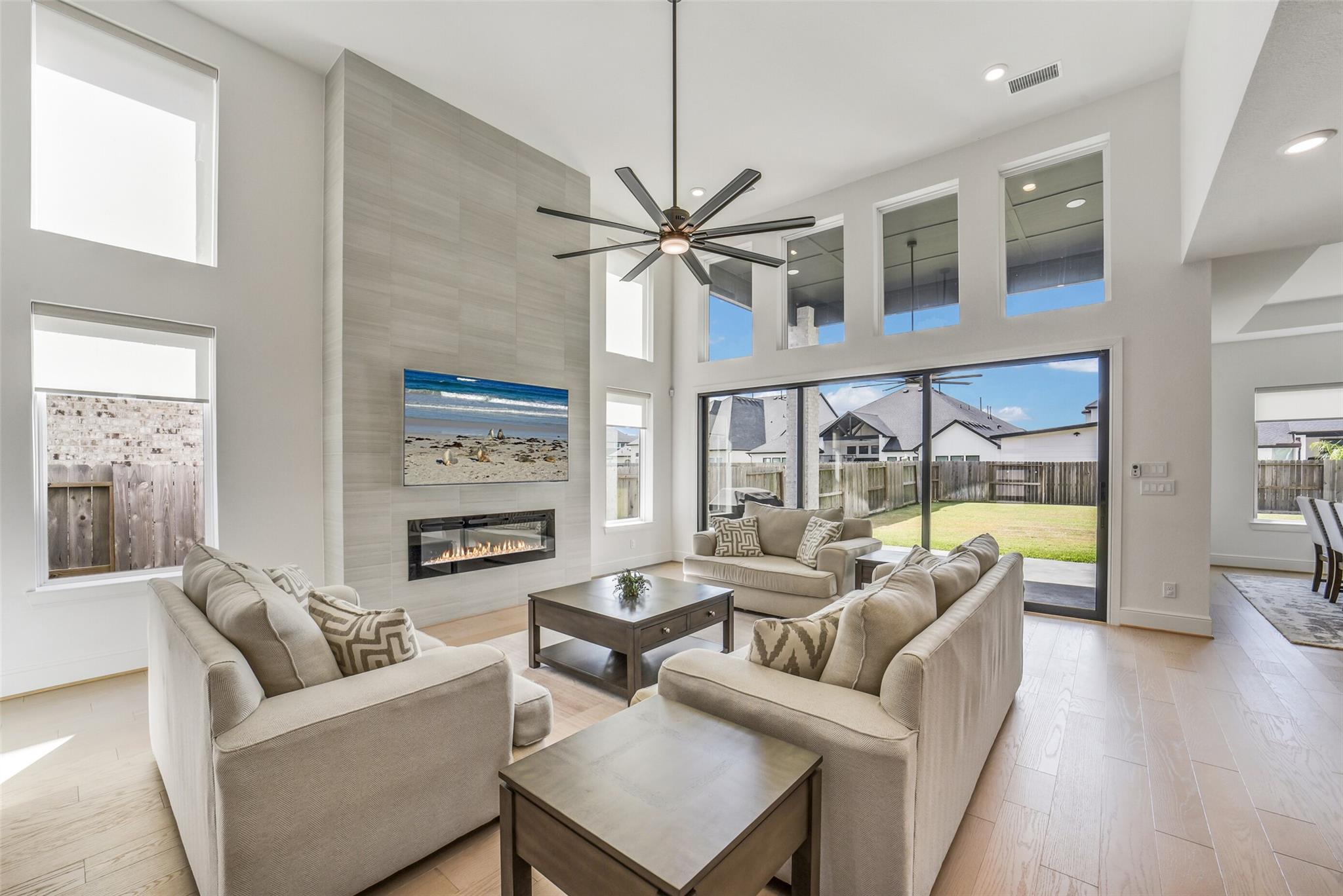 2507 Fountain Breeze Drive