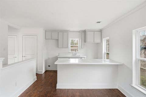 612 1/2 W Alabama Street Houston TX 77006