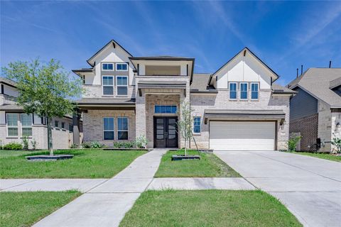 Homes For Sale - 5111 Crystal Brook Drive<br/> Richmond, TX 77469