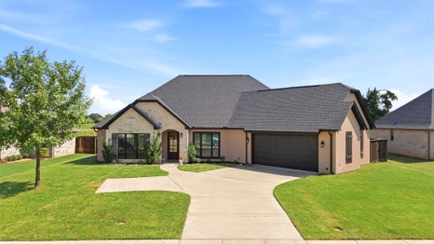 Photo of 264 Heritage Way, Bullard, TX 75757 (MLS # 74211057)