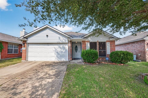 Photo of 10902 Primrose Acres Lane, Houston, TX 77031 (MLS # 3203438)