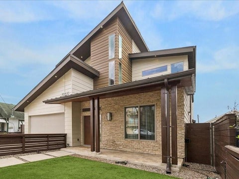 Photo of 1006 W 8th Street, Houston, TX 77007 (MLS # 67565924)