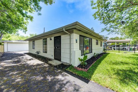 Photo of 4914 Pershing Street, Houston, TX 77033 (MLS # 87781848)