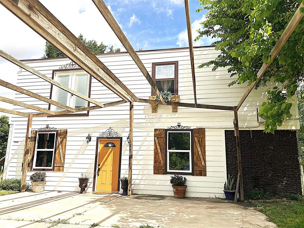 Photo of 2503 River Crest Drive #1, Houston, TX 77338 (MLS # 33486845)