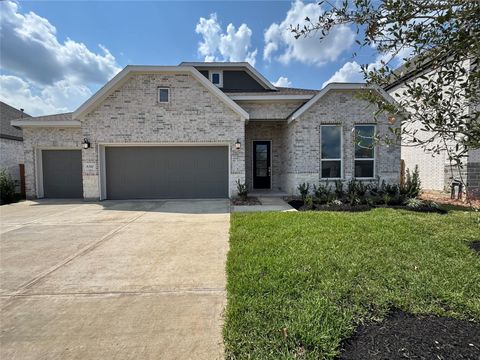 Photo of 8218 Holly Blue Drive, Rosharon, TX 77583 (MLS # 82631658)