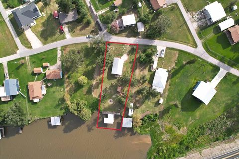 Photo of 219 Lakeshore Shr N, Onalaska, TX 77360 (MLS # 89931808)