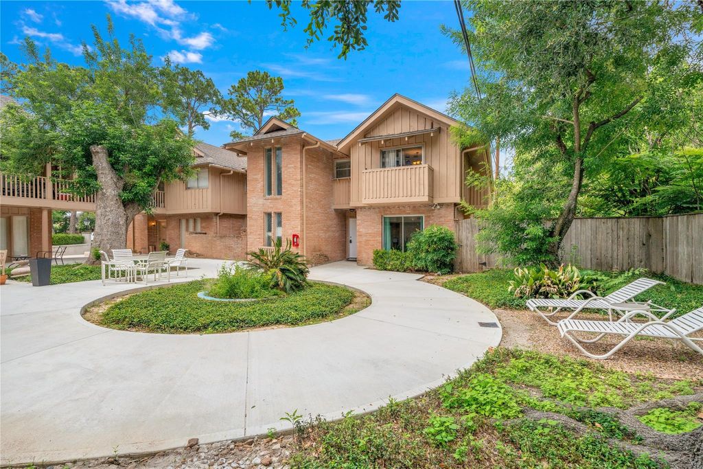 Photo of 6303 Crab Orchard Road #3, Houston, TX 77057 (MLS # 22860026)