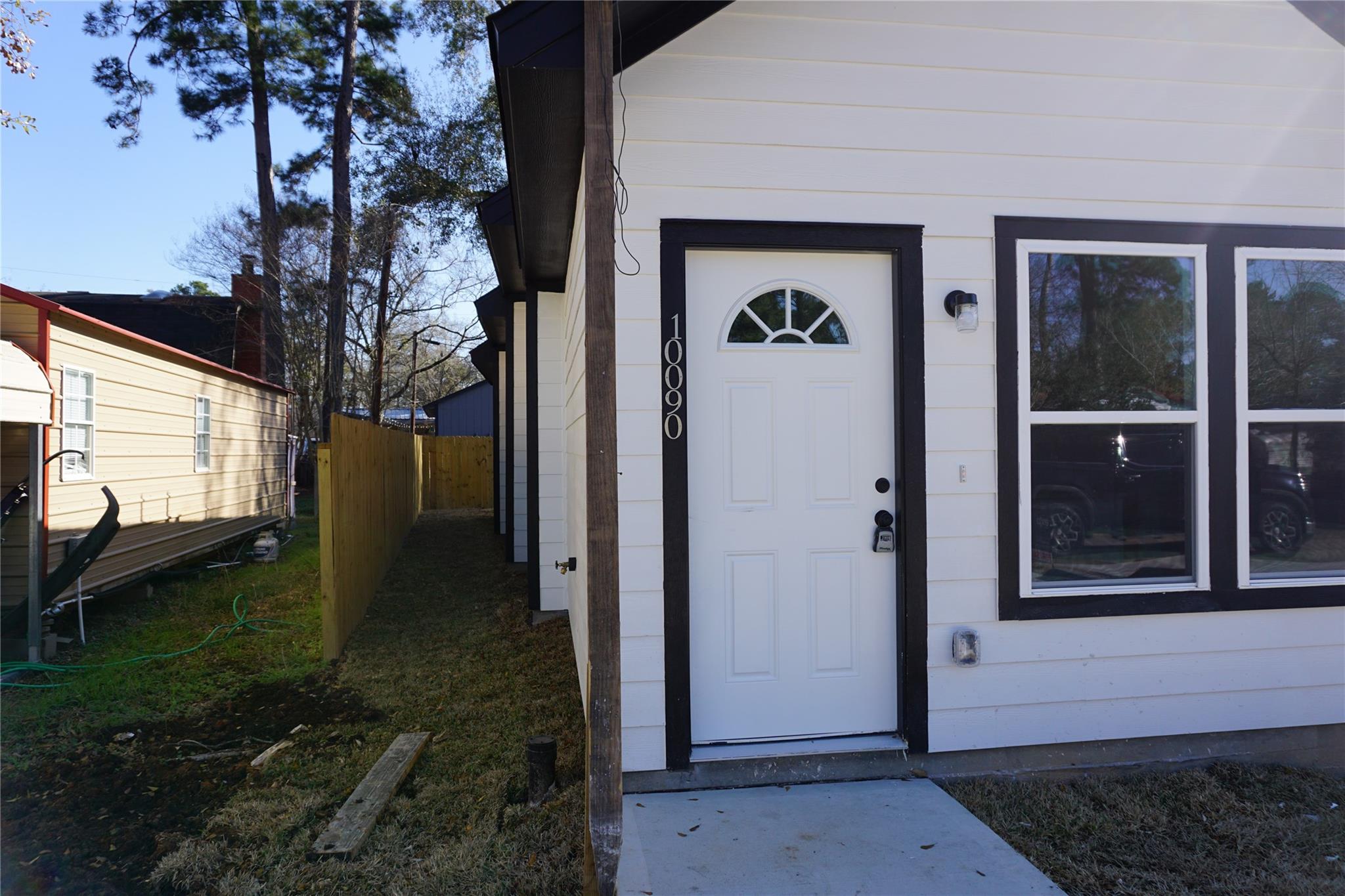 10090 Calendar Street