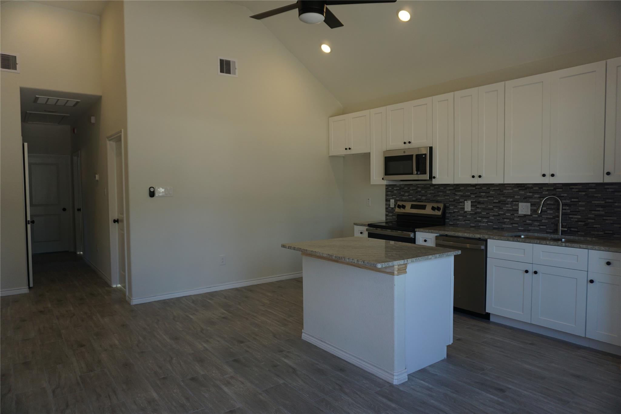 10090 Calendar Street