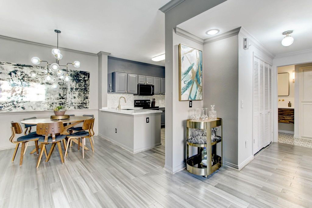 Photo of 2111 Welch Street #A125, Houston, TX 77019 (MLS # 71862504)