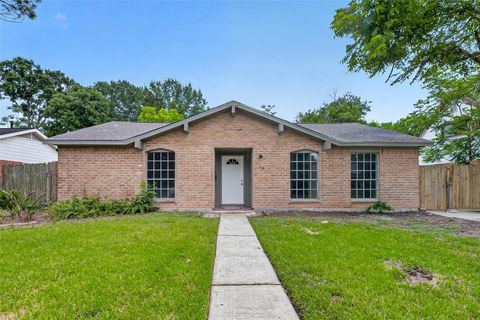 Photo of 706 Buoy Road, Houston, TX 77062 (MLS # 16062966)