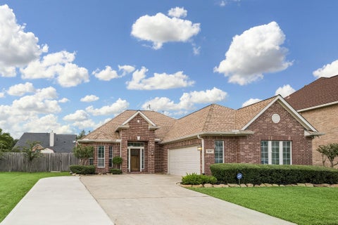 Homes For Sale - 4330 Countrycrossing Drive<br/> Spring, TX 77388