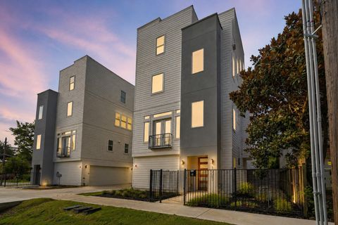 Photo of 1005 Kern Street #A, Houston, TX 77009 (MLS # 17840044)