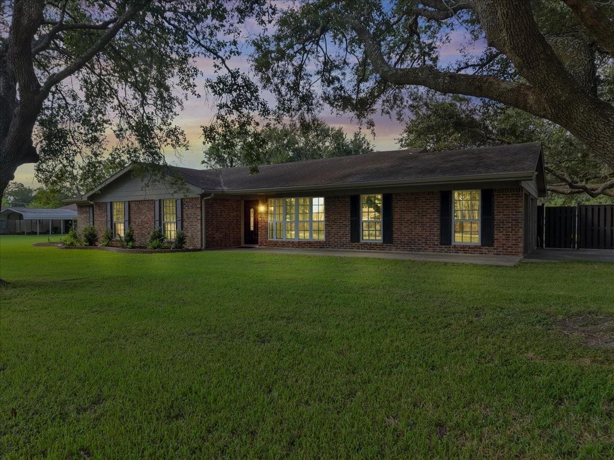 10624 N Morningview