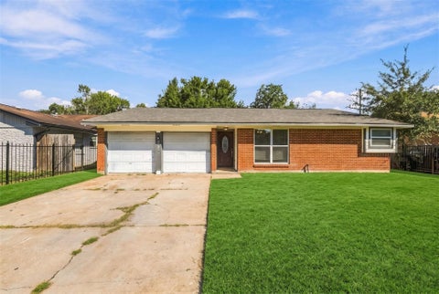 Photo of 6119 Standing Oaks Street, Houston, TX 77050 (MLS # 81045651)
